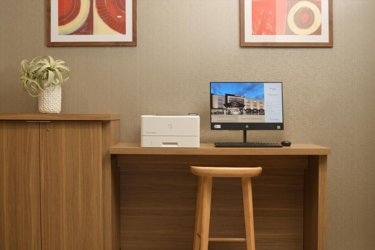 Springhill Suites By Marriott Lindale Tyler Exterior foto